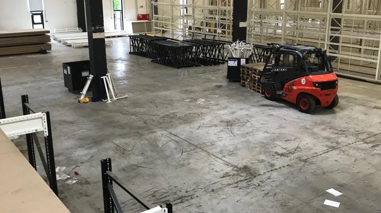 Stollenlager und Bühnen Demontage.1